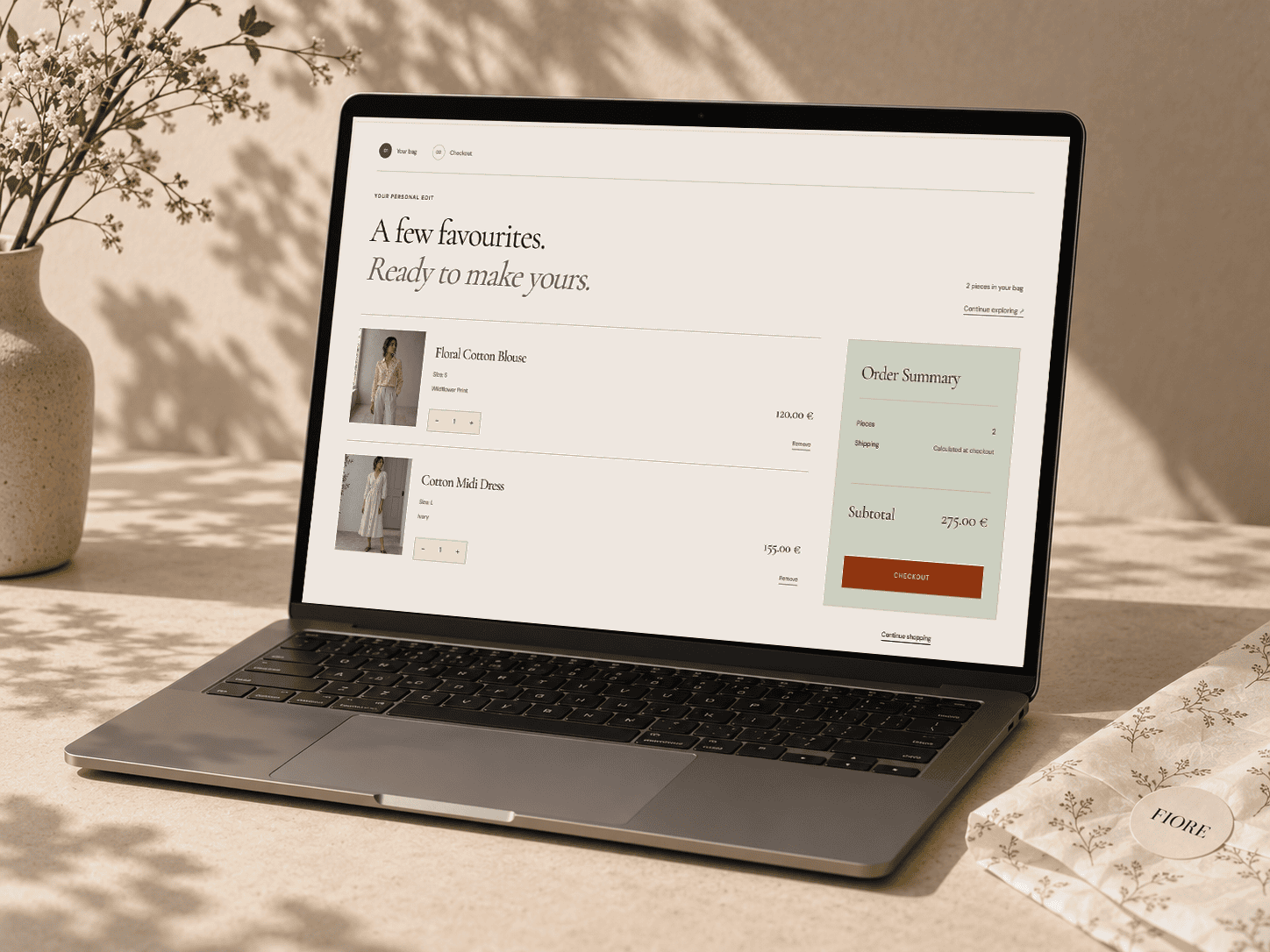 Portátil com a lista de favoritos da loja online da Fiore