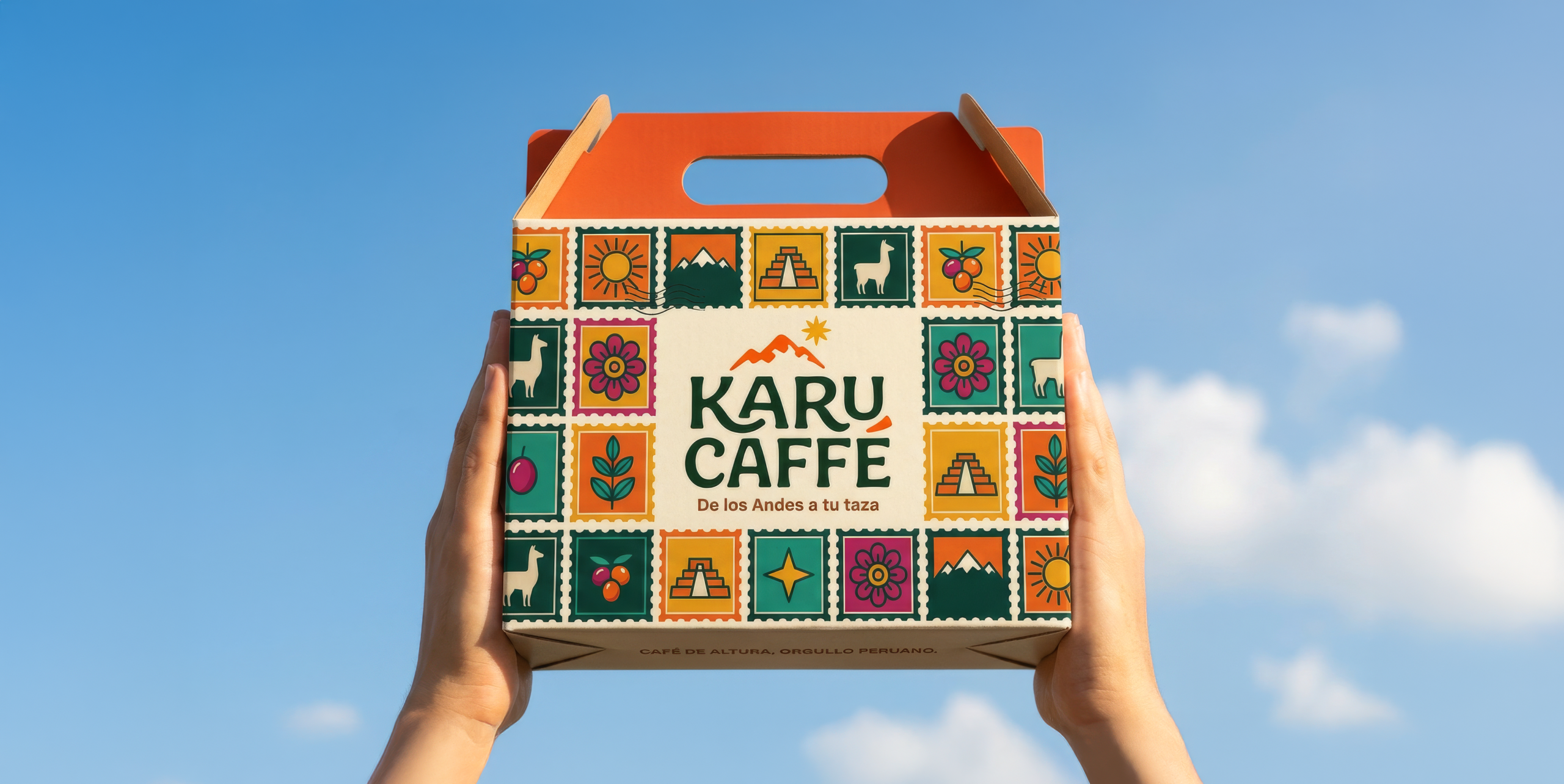Mãos a segurar uma caixa da Karu Caffé contra o céu azul